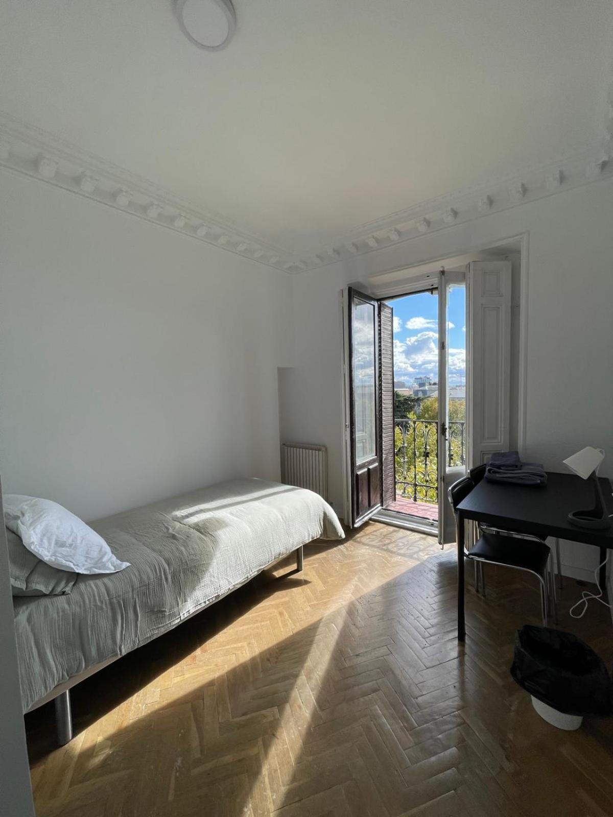 Madrid First Stop- Lope De Vega'S Dream Coliving מראה חיצוני תמונה